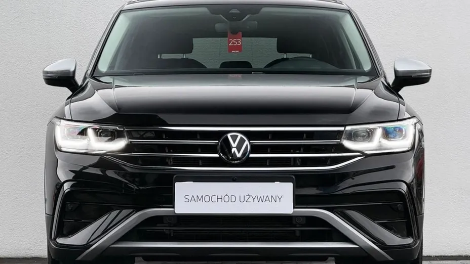 VOLKSWAGEN Tiguan Allspace -