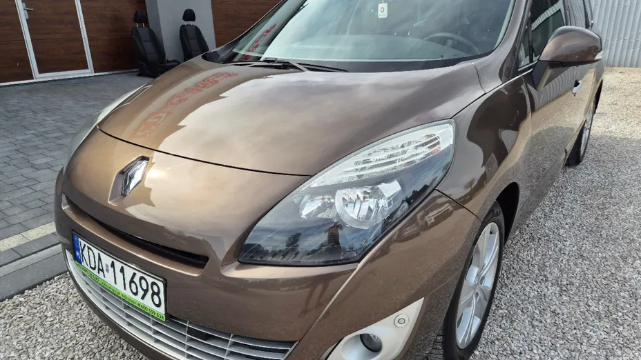 RENAULT Grand Scenic -