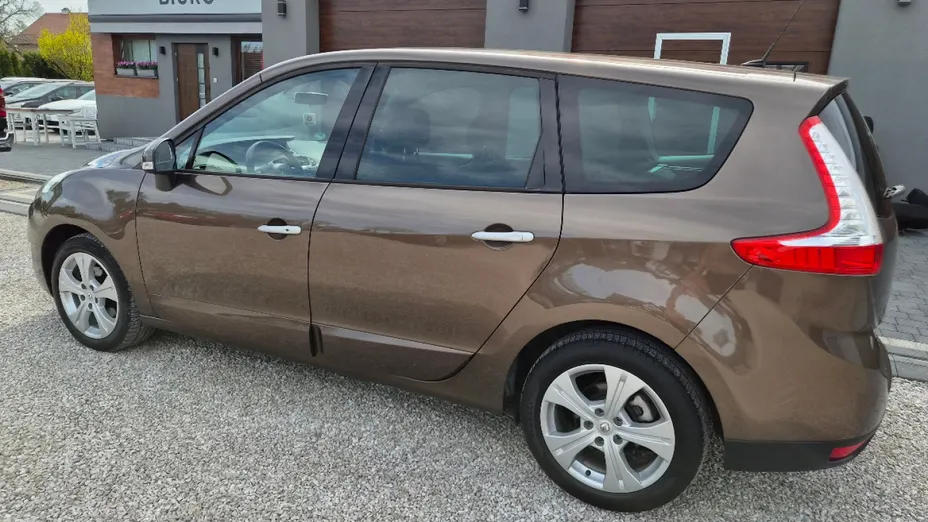 RENAULT Grand Scenic -
