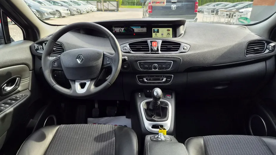 RENAULT Grand Scenic -