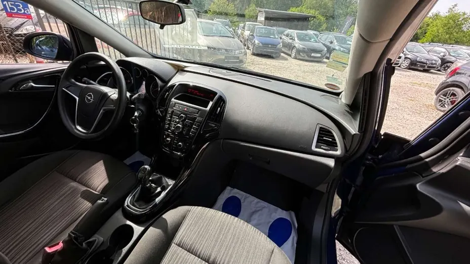 OPEL Astra -