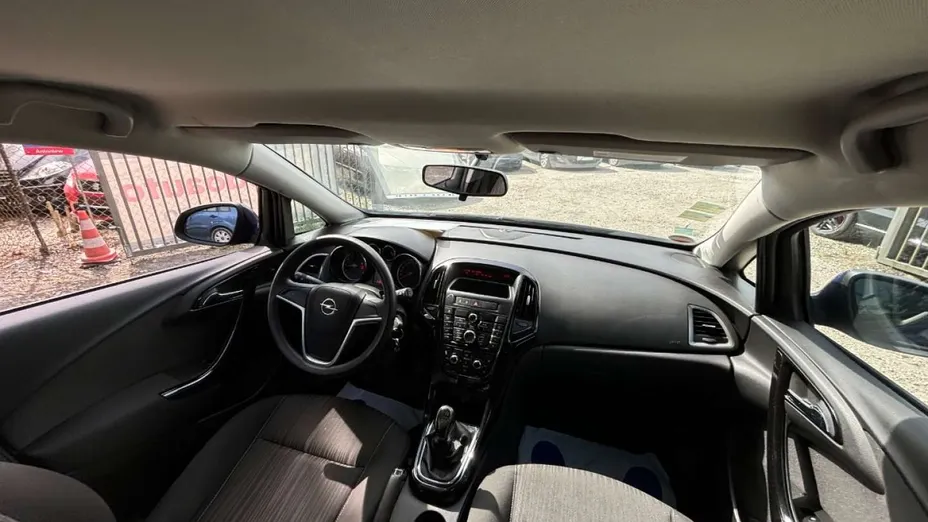 OPEL Astra -