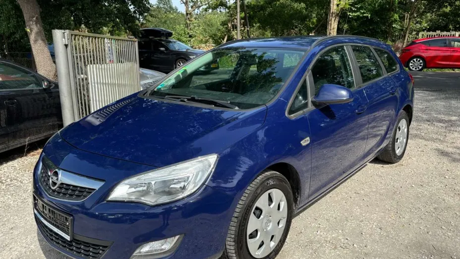 OPEL Astra -