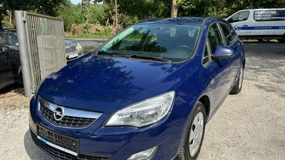 OPEL Astra -