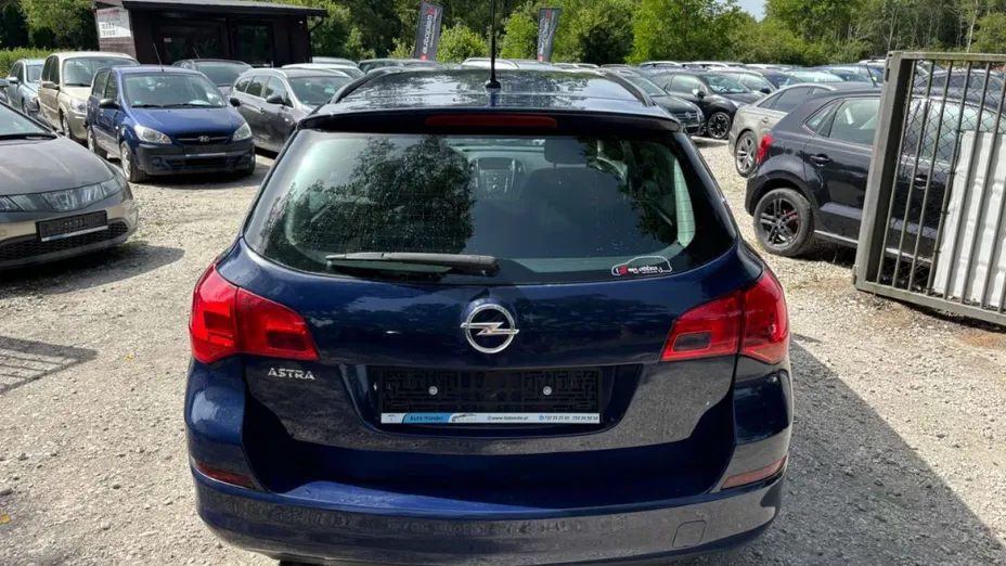 OPEL Astra -