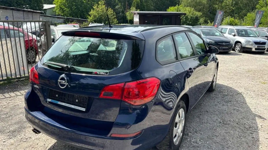 OPEL Astra -