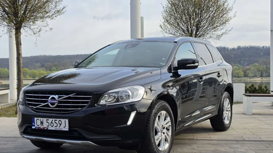 VOLVO XC60 -