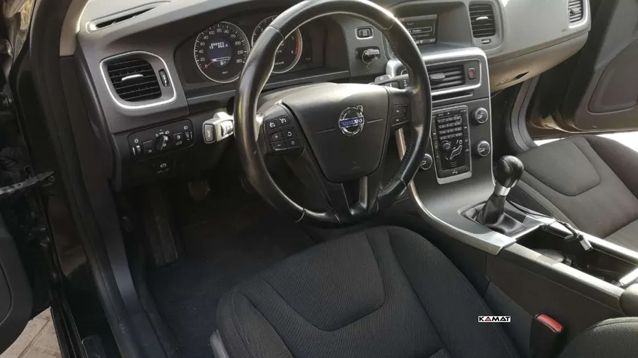 VOLVO S60 -