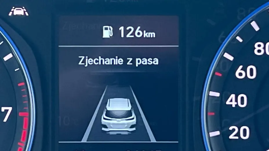 HYUNDAI Kona -