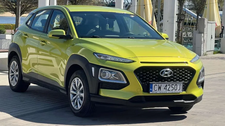 HYUNDAI Kona -