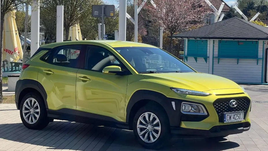 HYUNDAI Kona -