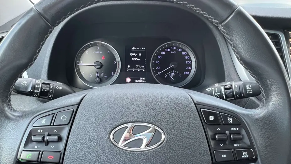 HYUNDAI Tucson -