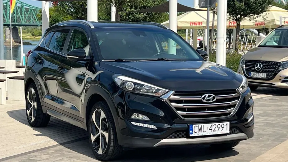 HYUNDAI Tucson -