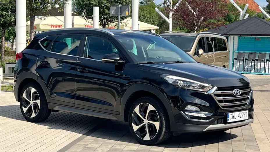 HYUNDAI Tucson -