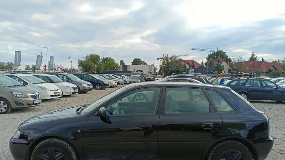 AUDI A3 -