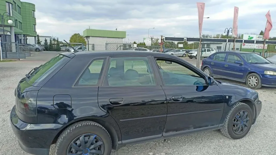 AUDI A3 -