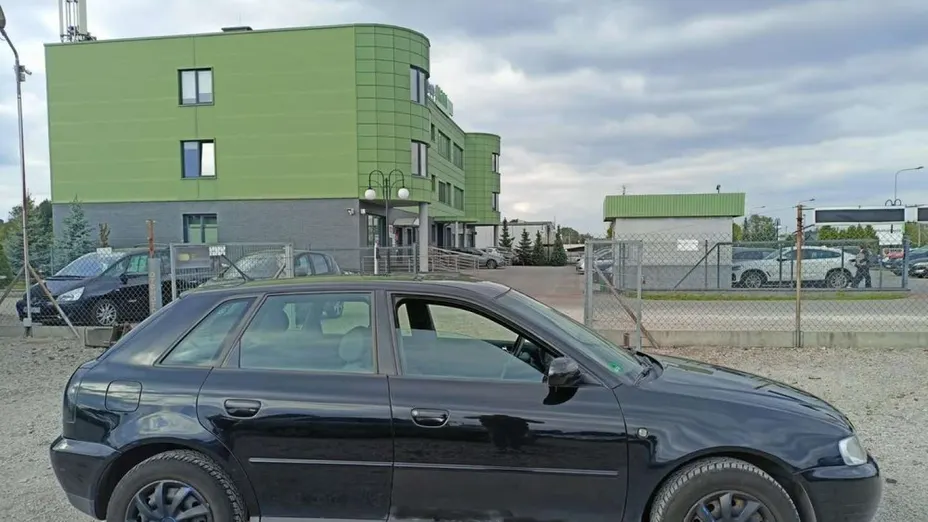 AUDI A3 -
