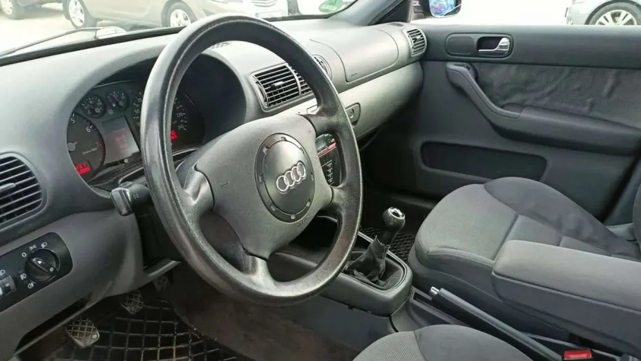 AUDI A3 -