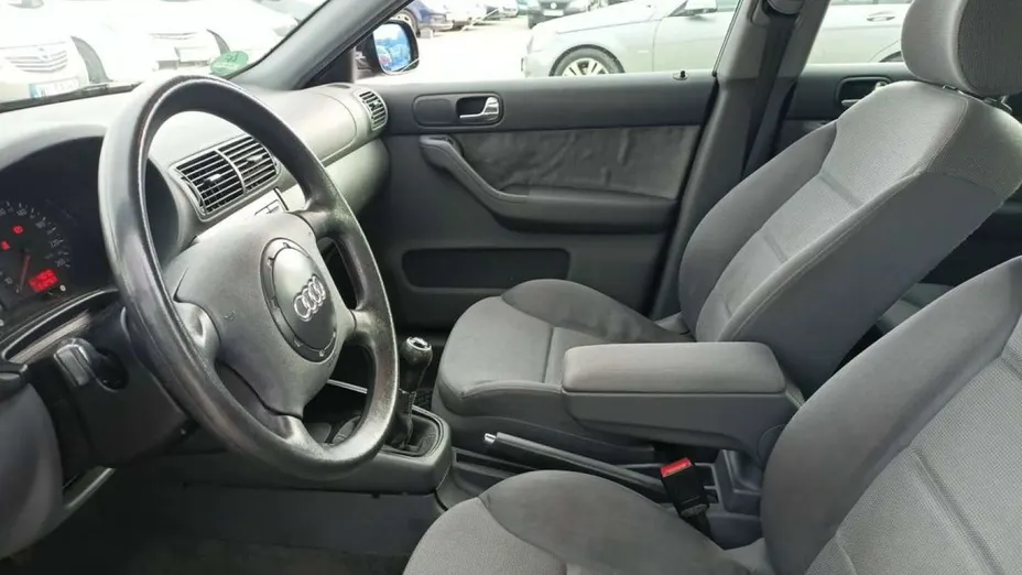 AUDI A3 -