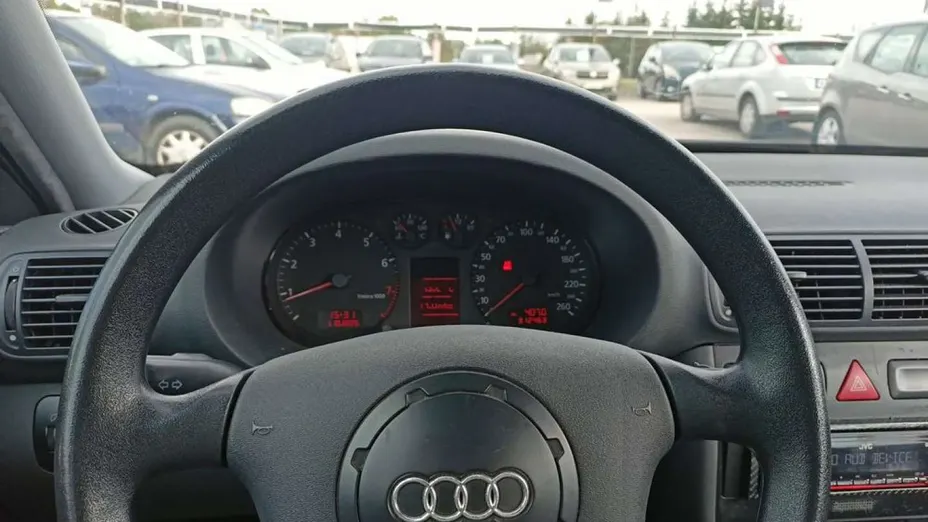 AUDI A3 -