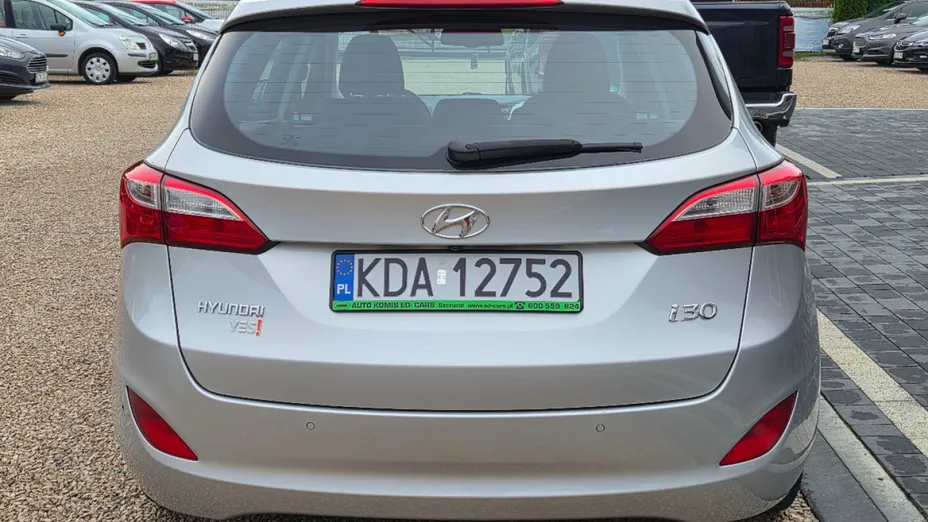 HYUNDAI i30 -