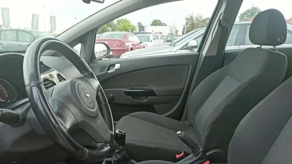 OPEL Corsa -