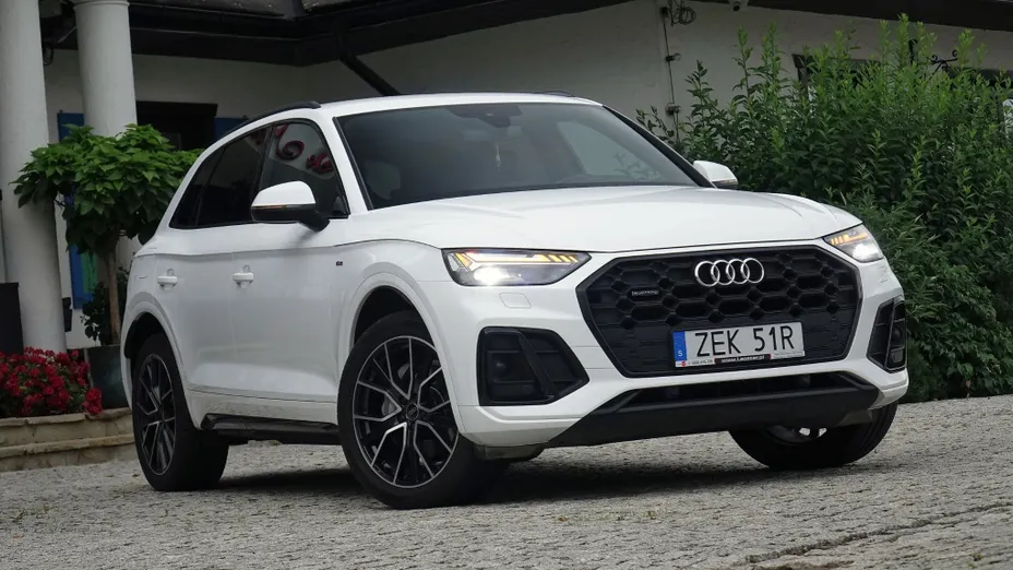 AUDI Q5 -