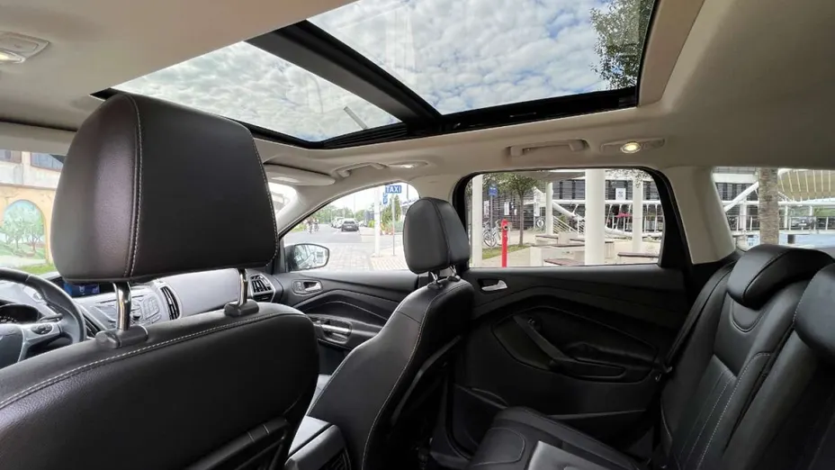 FORD Kuga -