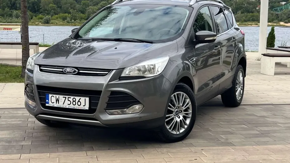 FORD Kuga -