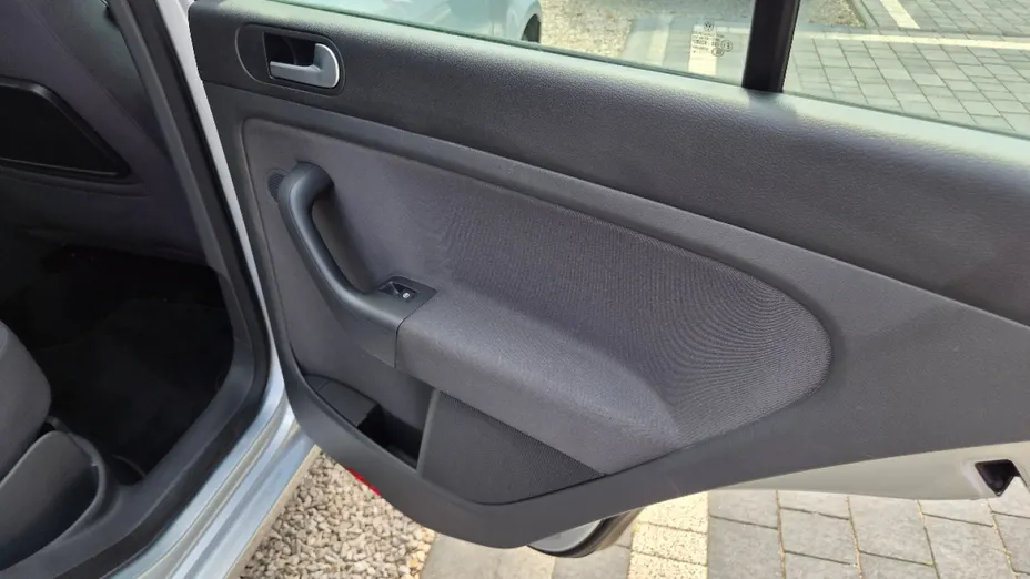 VOLKSWAGEN Golf Plus -
