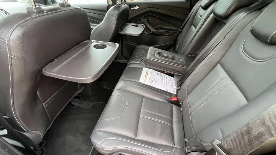 FORD Kuga -