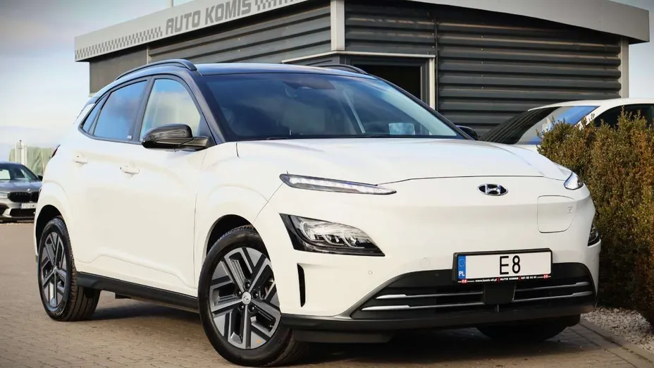 HYUNDAI Kona -