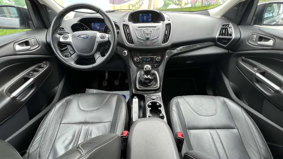 FORD Kuga -