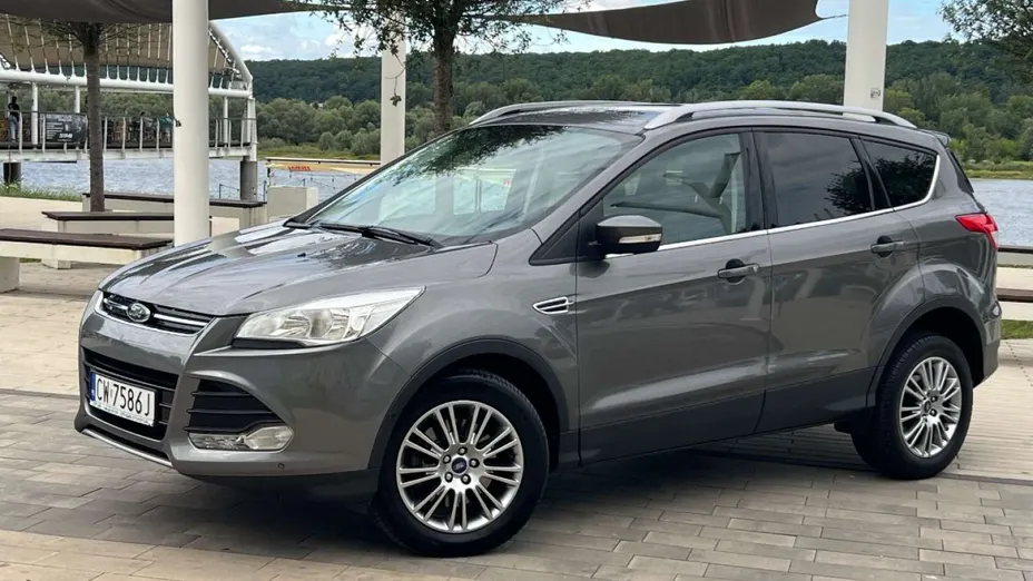 FORD Kuga -