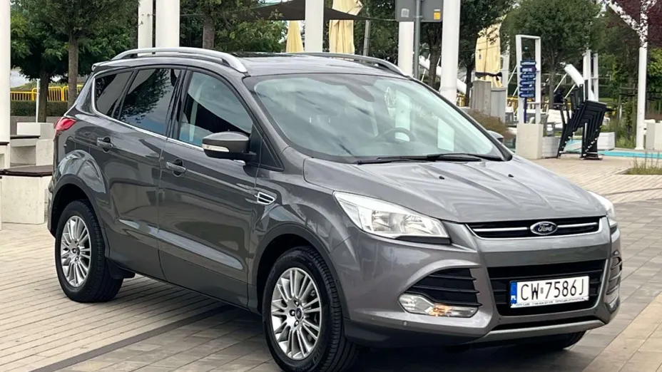 FORD Kuga -