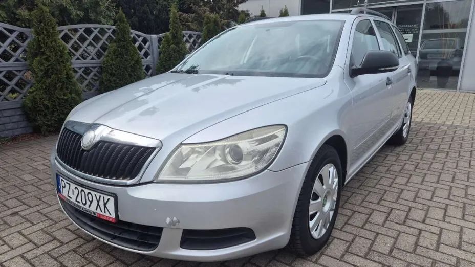 SKODA Octavia -