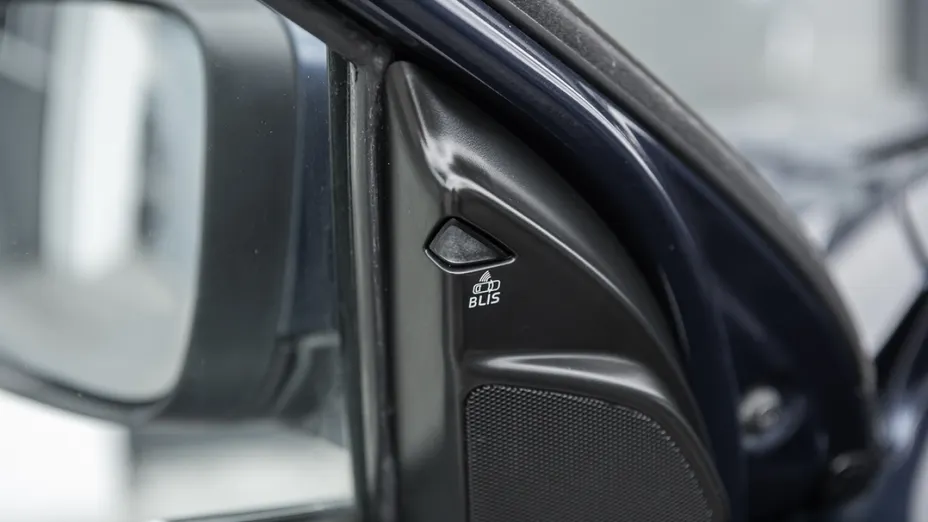 VOLVO XC60 -
