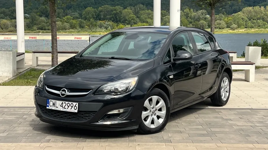 OPEL Astra -