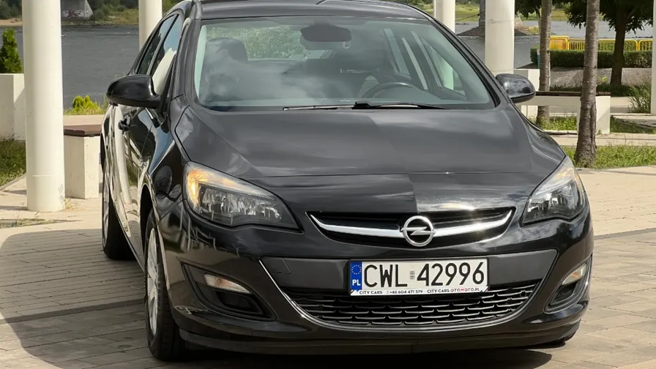 OPEL Astra -