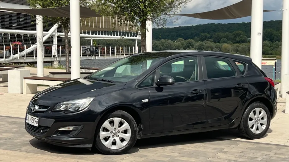 OPEL Astra -