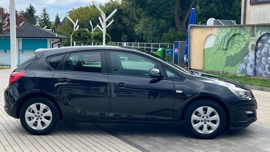 OPEL Astra -