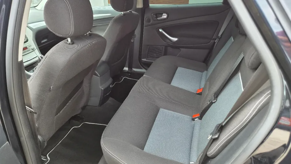 FORD Mondeo -