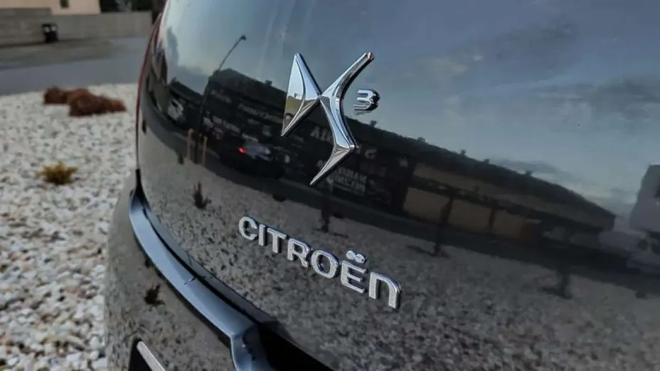 CITROEN DS3 -