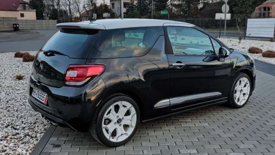 CITROEN DS3 -