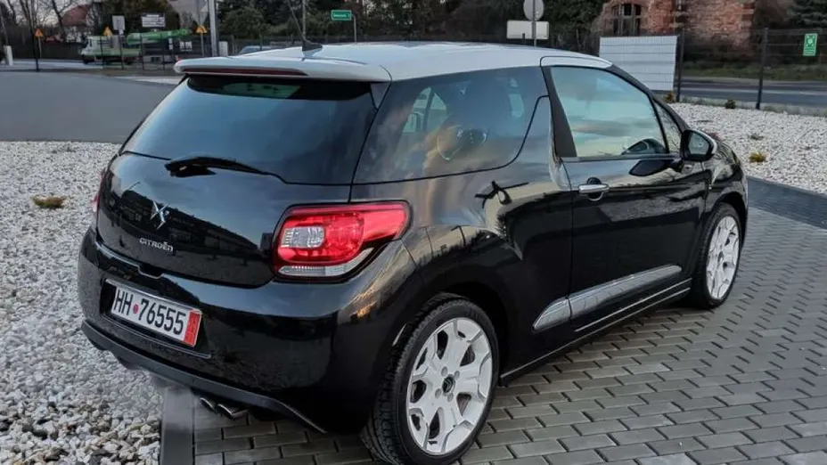 CITROEN DS3 -
