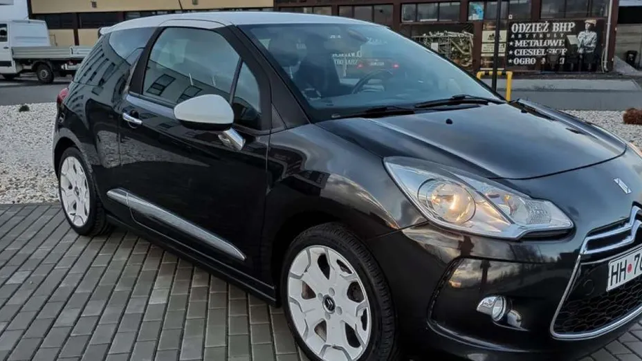 CITROEN DS3 -