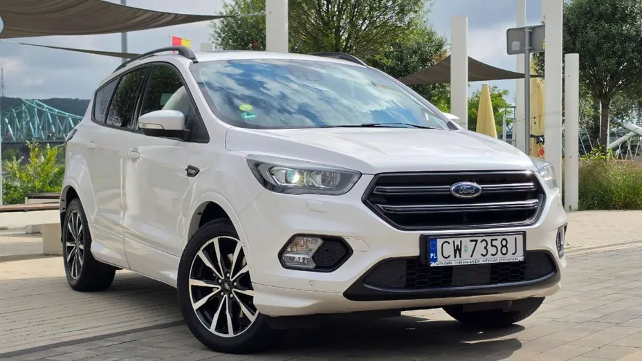 FORD Kuga -
