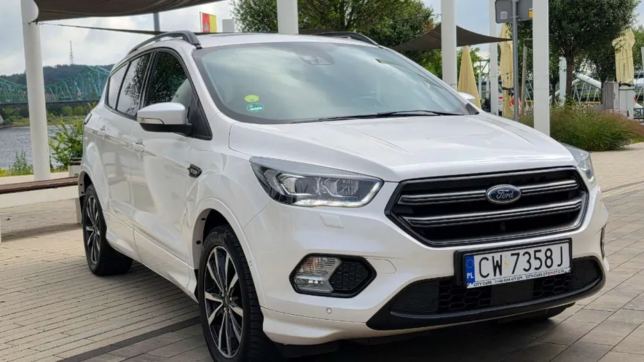 FORD Kuga -