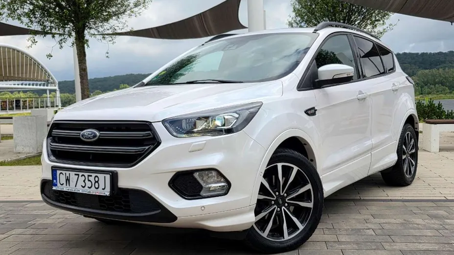 FORD Kuga -