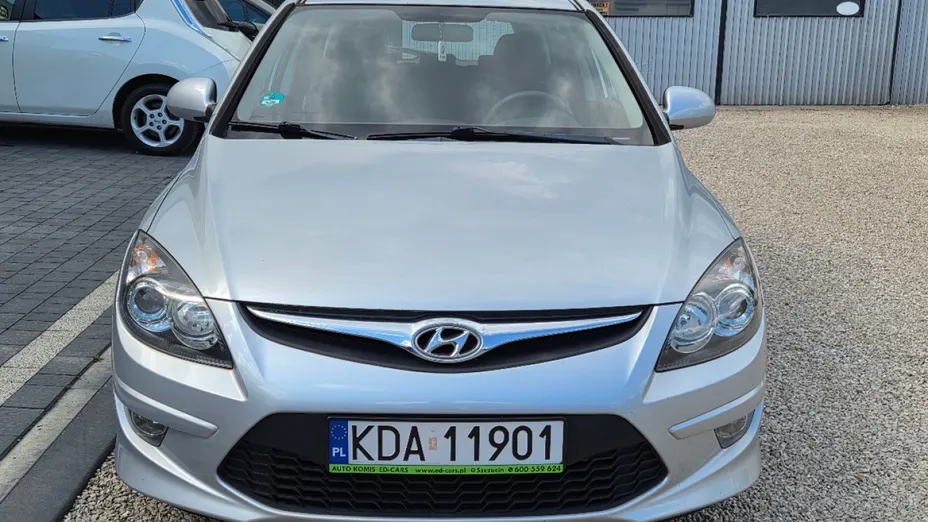 HYUNDAI i30 -